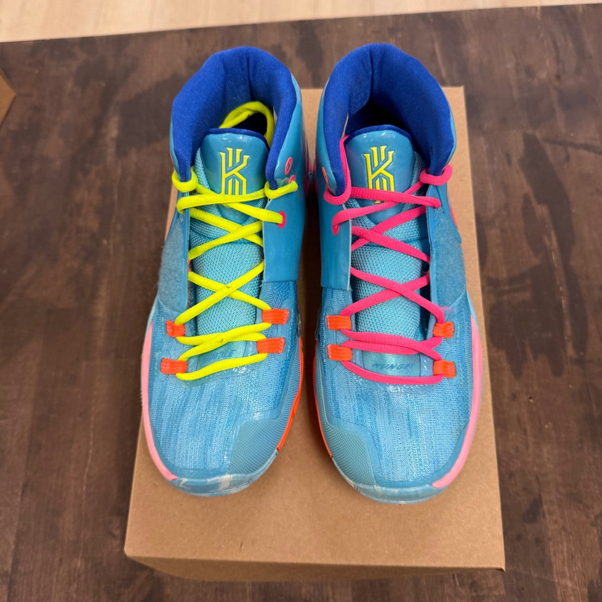 Nike Kyrie 6 Pool (GS) Size 6Y (Pre-Owned) - Image 2