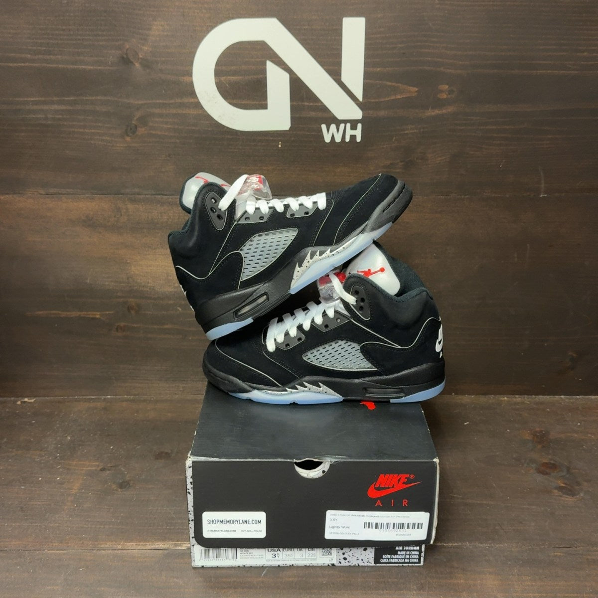 Jordan 5 Retro OG Black Metallic Reimagined (GS) Size 3.5Y (Pre-Owned) - front