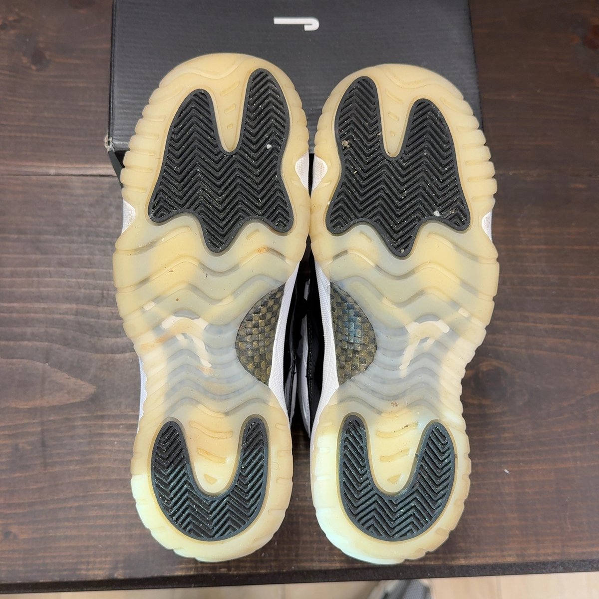 Jordan 11 Retro DMP Gratitude (2023) (GS) Size 7Y (Pre-Owned) - aux