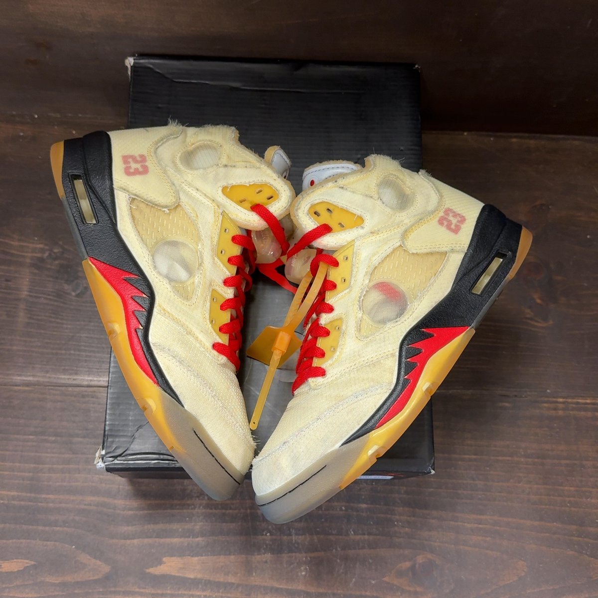Jordan 5 Retro Off-White Sail Size 9.5 (Pre-Owned) - back