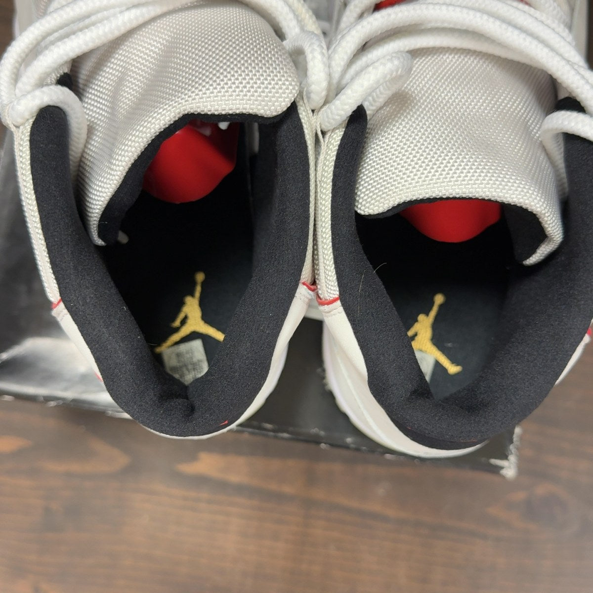 Jordan 11 Retro Platinum Tint - Image 6