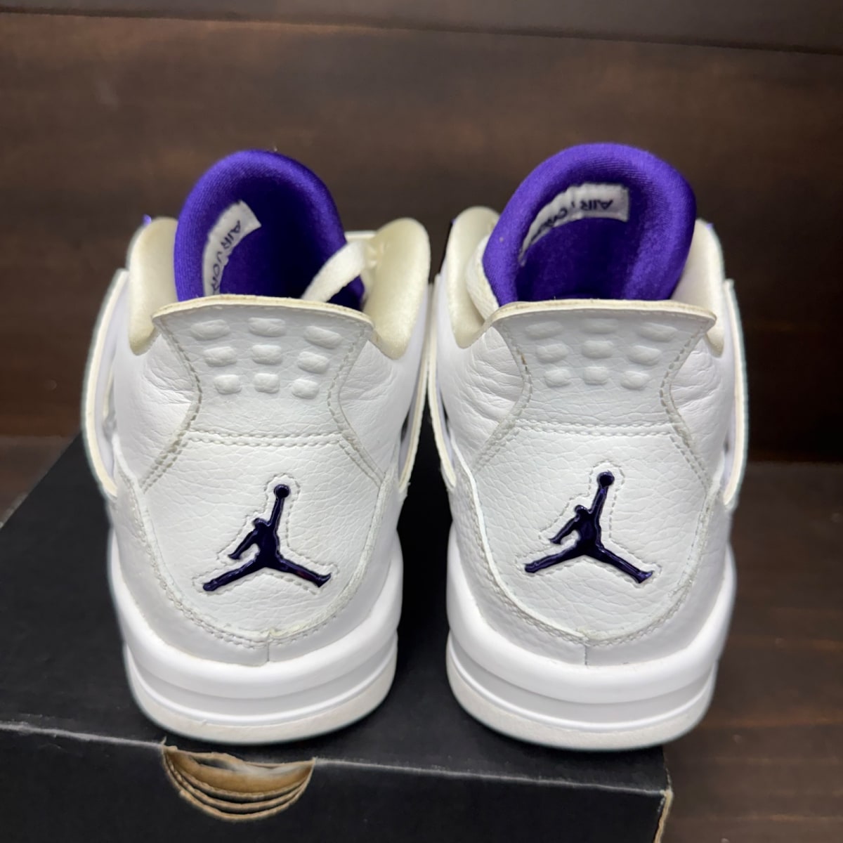 Jordan 4 Retro Metallic Purple (GS) Size 7Y (Pre-Owned)