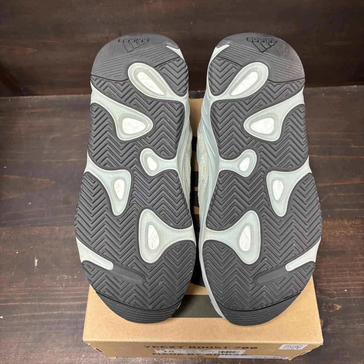 adidas Yeezy Boost 700 Salt - Image 6