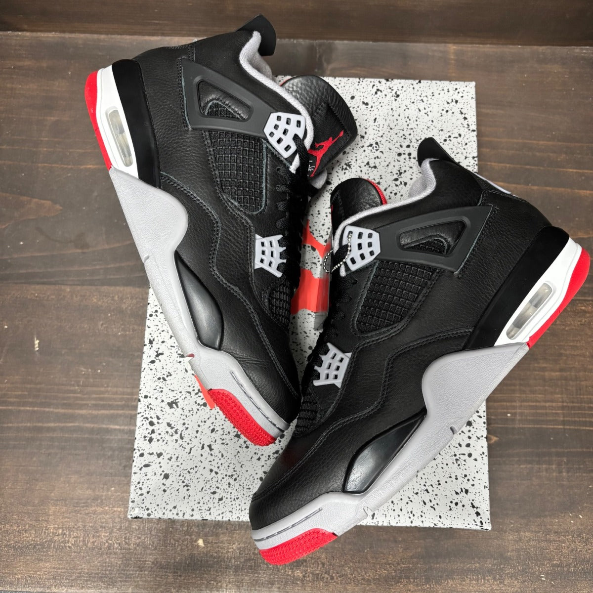 Jordan 4 Retro Bred Reimagined Size 10.5 (Pre-Owned) - Image 2