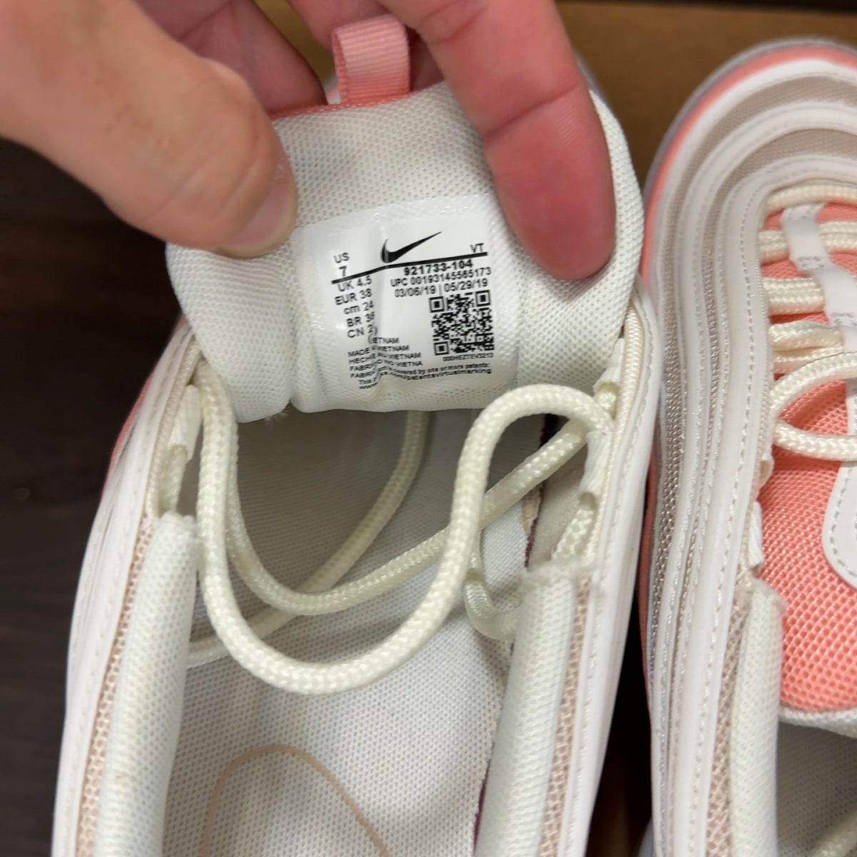 Nike Air Max 97 Summit White Bleached Coral (Women's) Size 7W (Pre-Owned) - Image 5