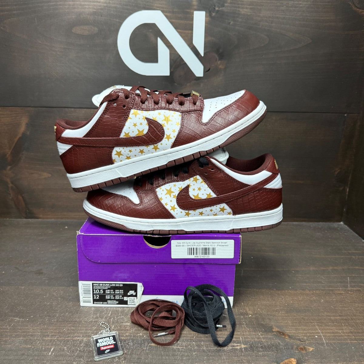Nike SB Dunk Low Supreme Stars Barkroot Brown (2021) - Image 1
