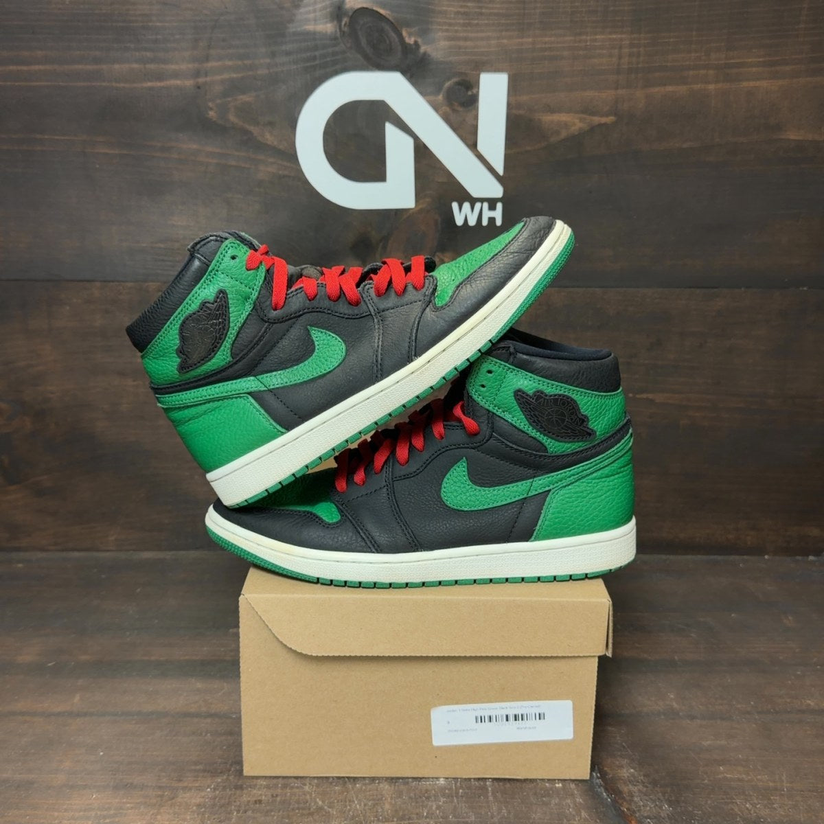 Jordan 1 Retro High Pine Green Black Size 9 (Pre-Owned) - Image 1
