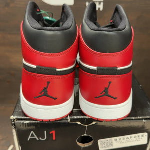 Jordan Beginning Moments Pack 1/1 Size 8.5 - aux