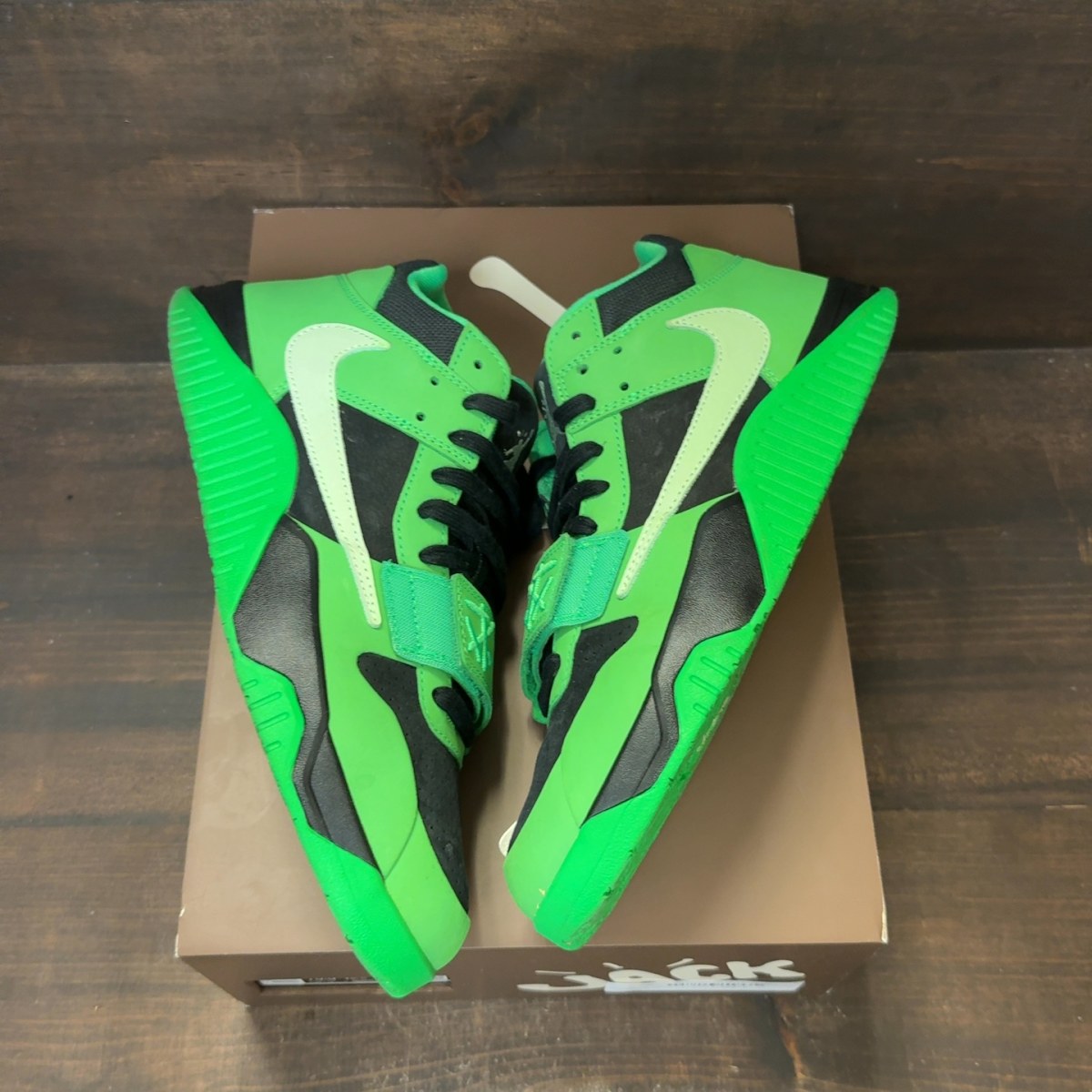 Jordan CJ1 T-Rexx Travis Scott Green Spark - Image 2