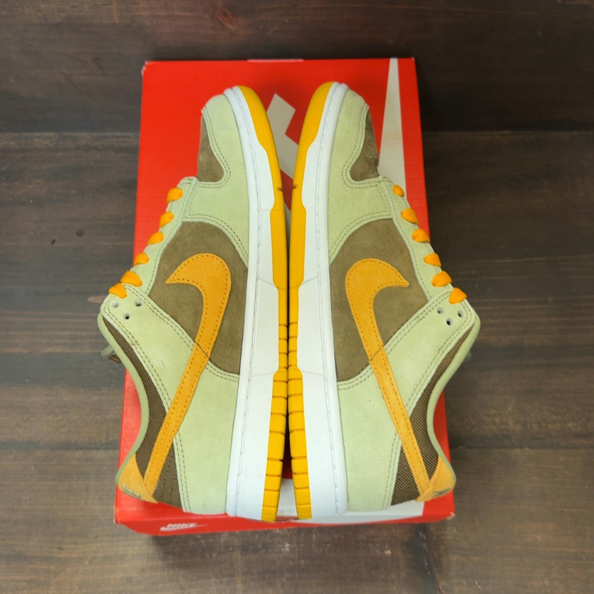 Nike Dunk Low Dusty Olive Size 6 (Pre-Owned)