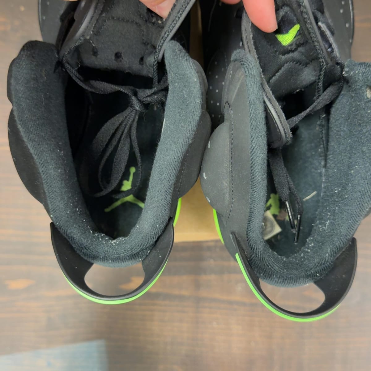 Jordan 6 Retro Electric Green Size 13 (Pre-Owned) - aux