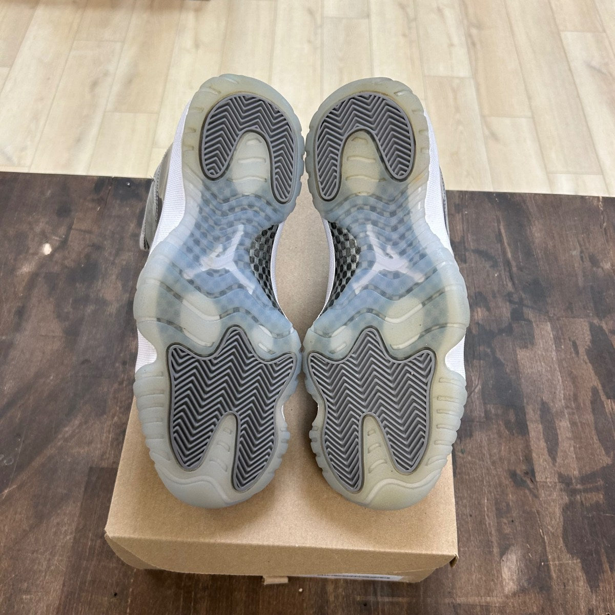 Jordan 11 Retro Cool Grey (2021) Size 7 (Pre-Owned) - Image 5
