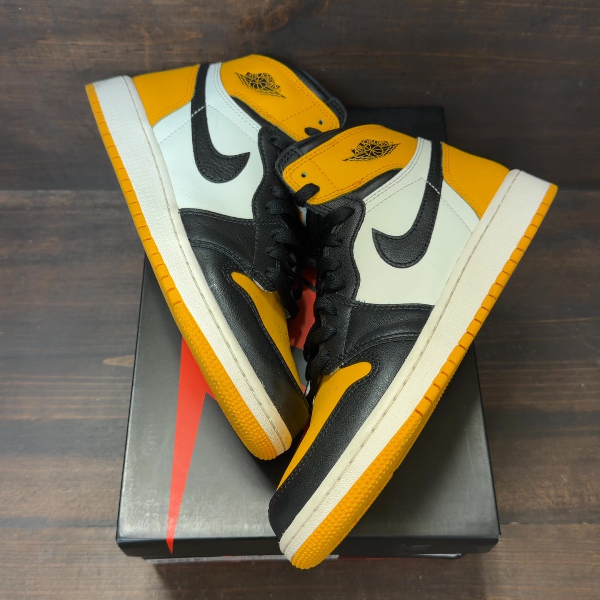 Jordan 1 Retro High OG Taxi (GS) - Image 2
