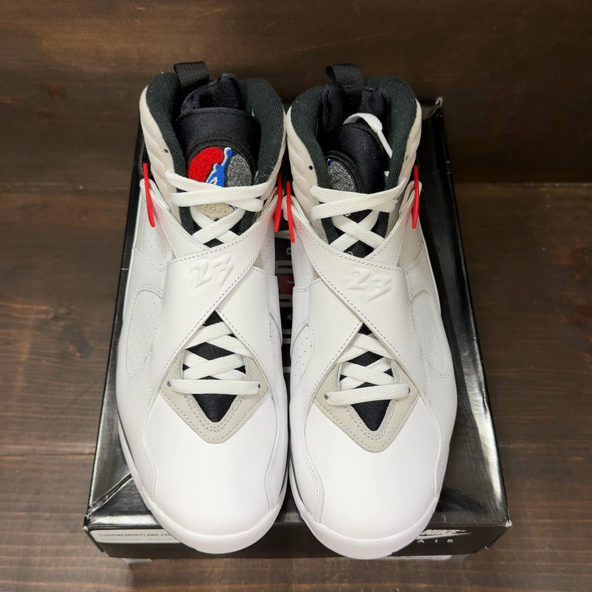 Jordan 8 Retro White True Red (2025) Size 9.5 (Pre-Owned) - tag