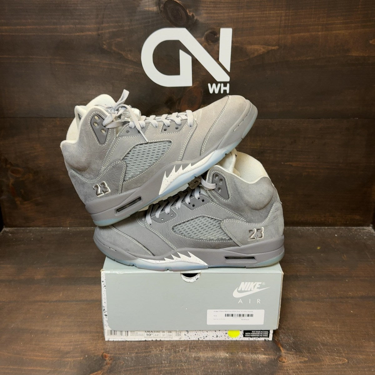 Jordan 5 Retro Wolf Grey (2026) - Image 1