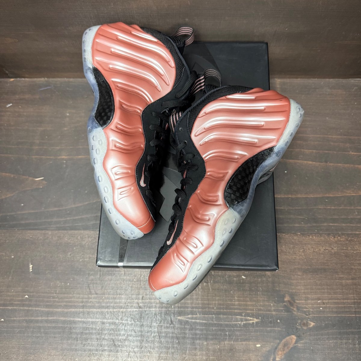 Nike Air Foamposite One Rust Pink Size 9 (Pre-Owned) - tag