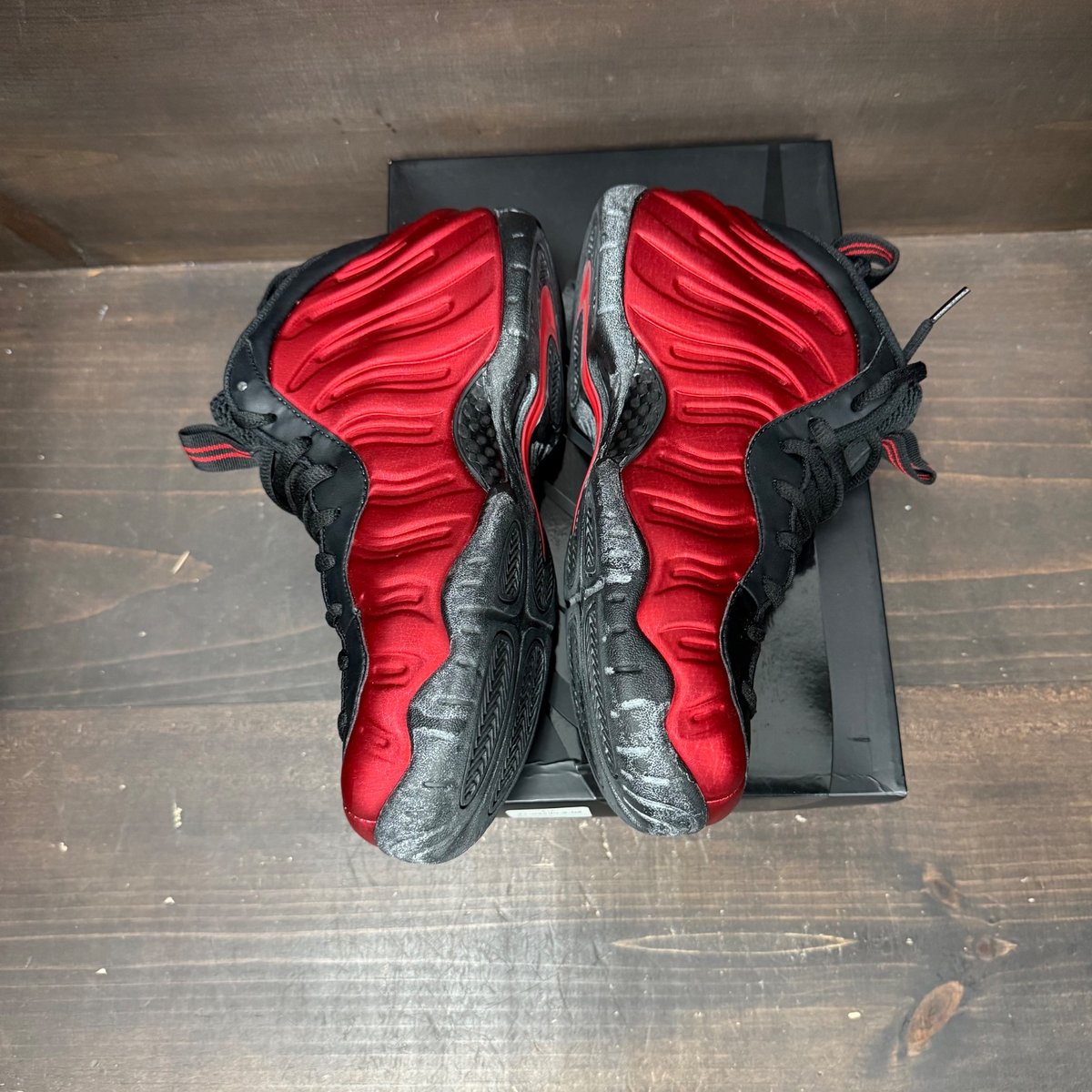 Nike Air Foamposite Pro University Red Size 9 (Pre-Owned) - side
