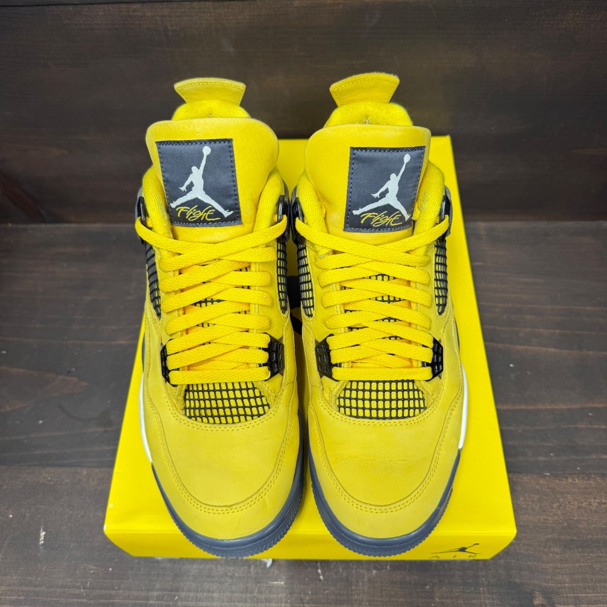 Jordan 4 Retro Lightning (2021) - Image 2