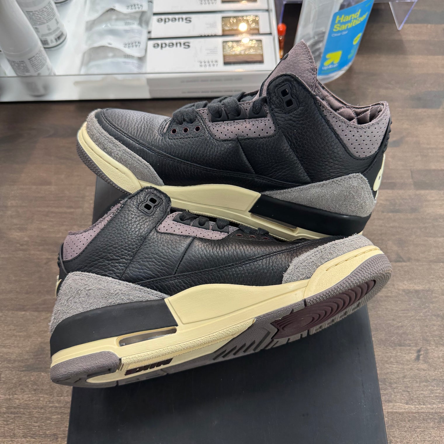 A Ma Maniere Jordan 3 Sleeping (W) (USED)