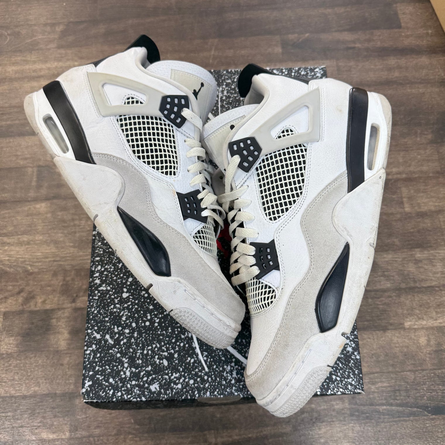 Military Black Jordan 4 (USED)