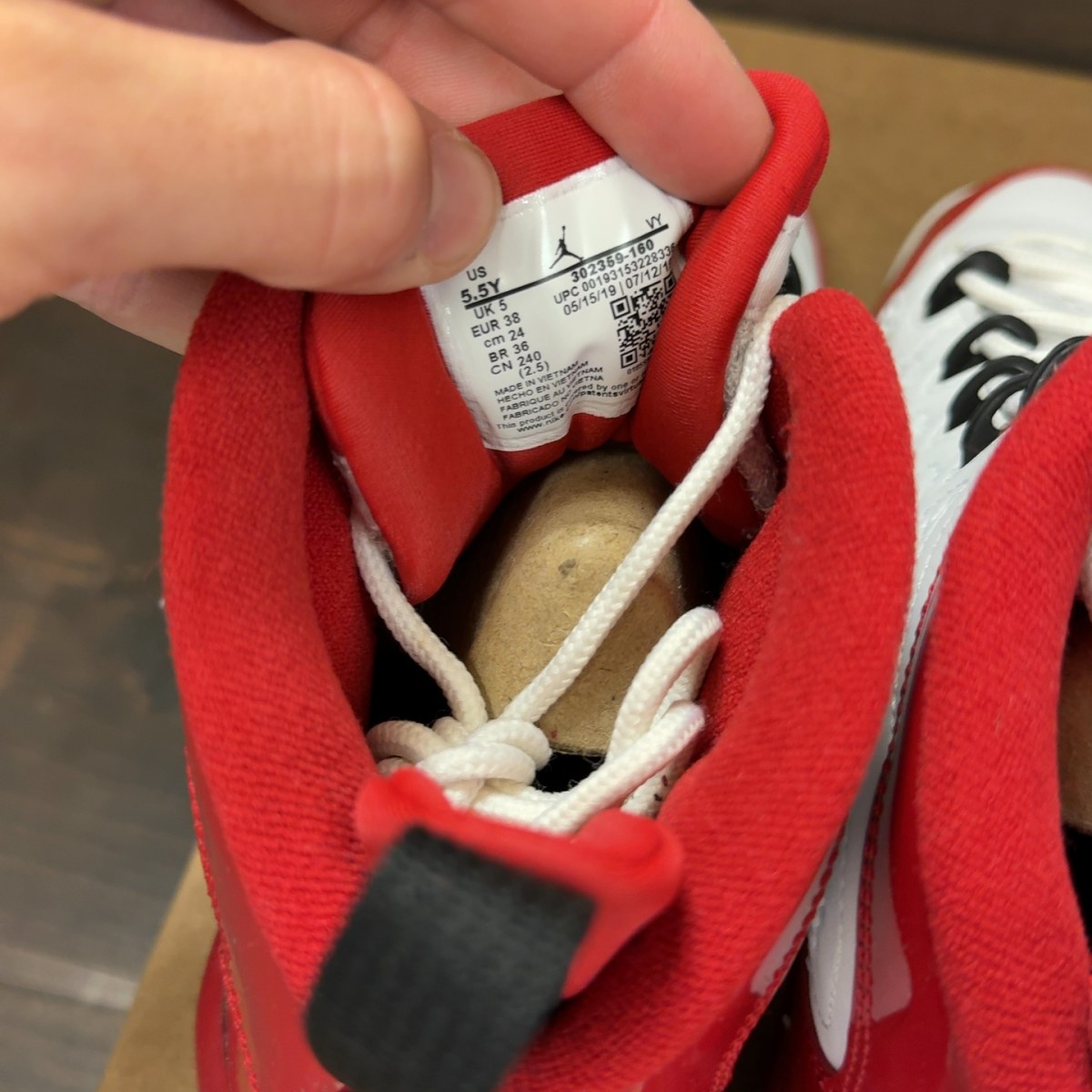 Jordan 9 Retro White Gym Red (GS) Size 5.5Y (Pre-Owned) - Image 7
