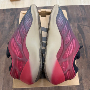 adidas Yeezy 700 V3 Fade Carbon Size 13 (Pre-Owned) - Image 6
