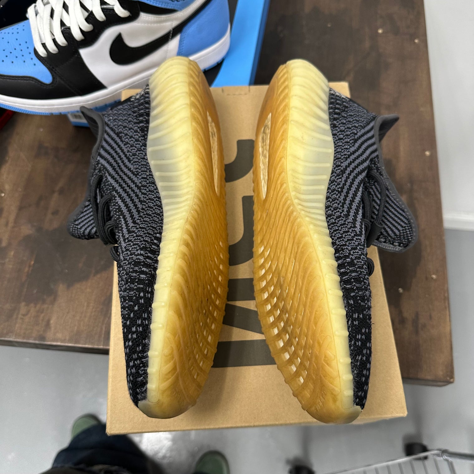 Carbon Yeezy 350 (USED)