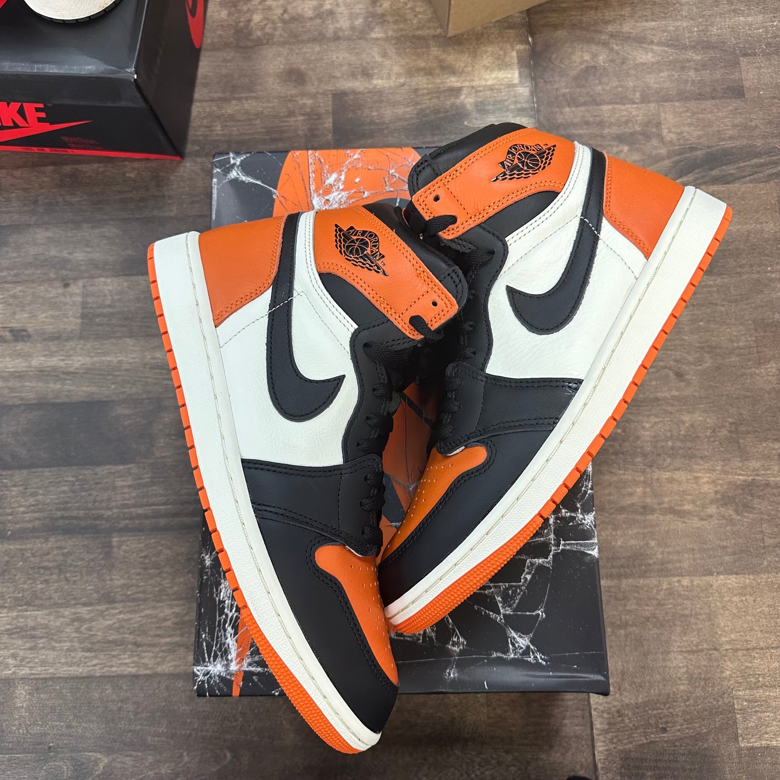 Shattered Backboard Jordan 1 High (2025) (USED)