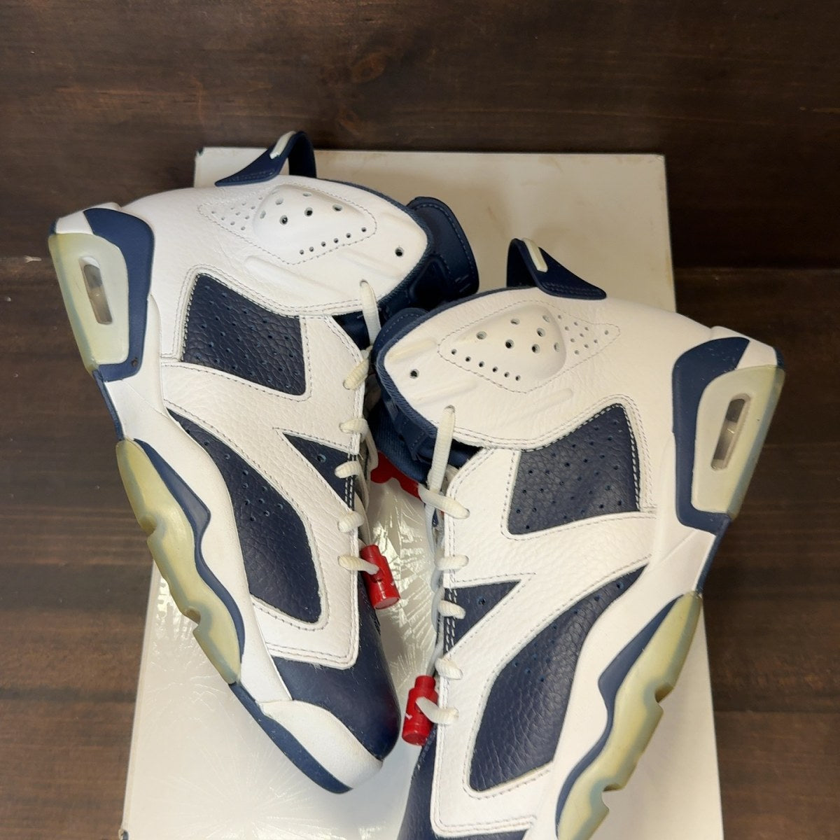 Jordan 6 Retro Olympic (2024) - Image 2