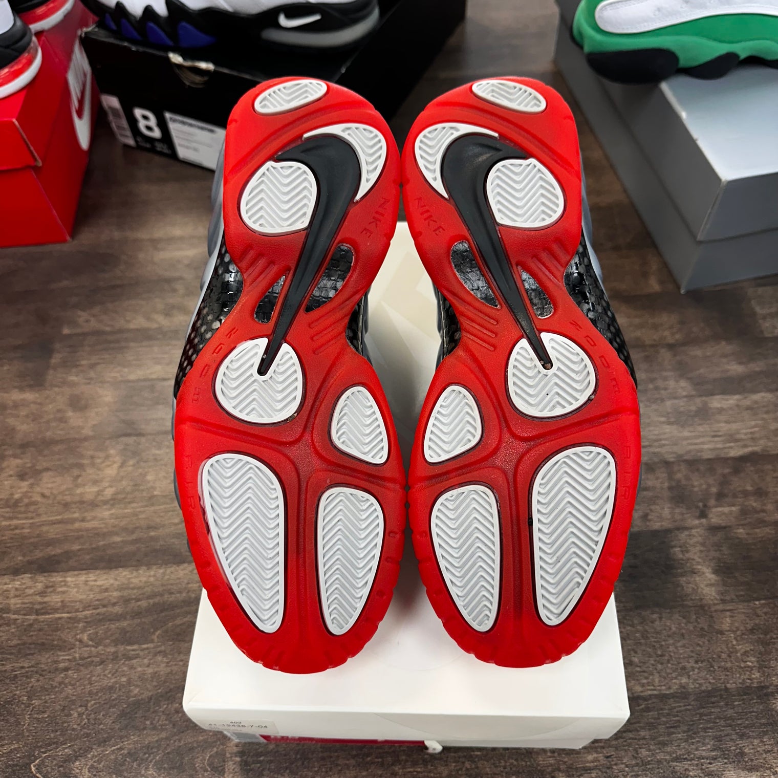 Bright Crimson Foamposite Pro (USED, Replacement Box)