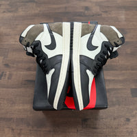 Dark Mocha Jordan 1 High Retro (USED)