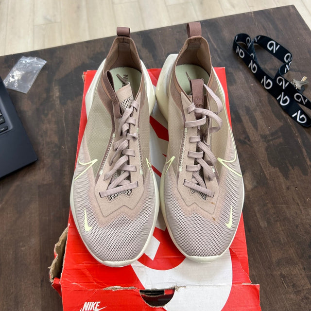 Nike Vista Lite Fossil Stone (Women's) Size 10.5 (Pre-Owned) - Image 2