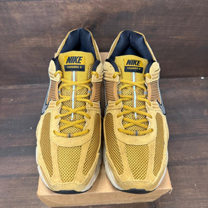 Nike Zoom Vomero 5 Ochre Flat Gold Size 13 (Pre-Owned) - Image 3