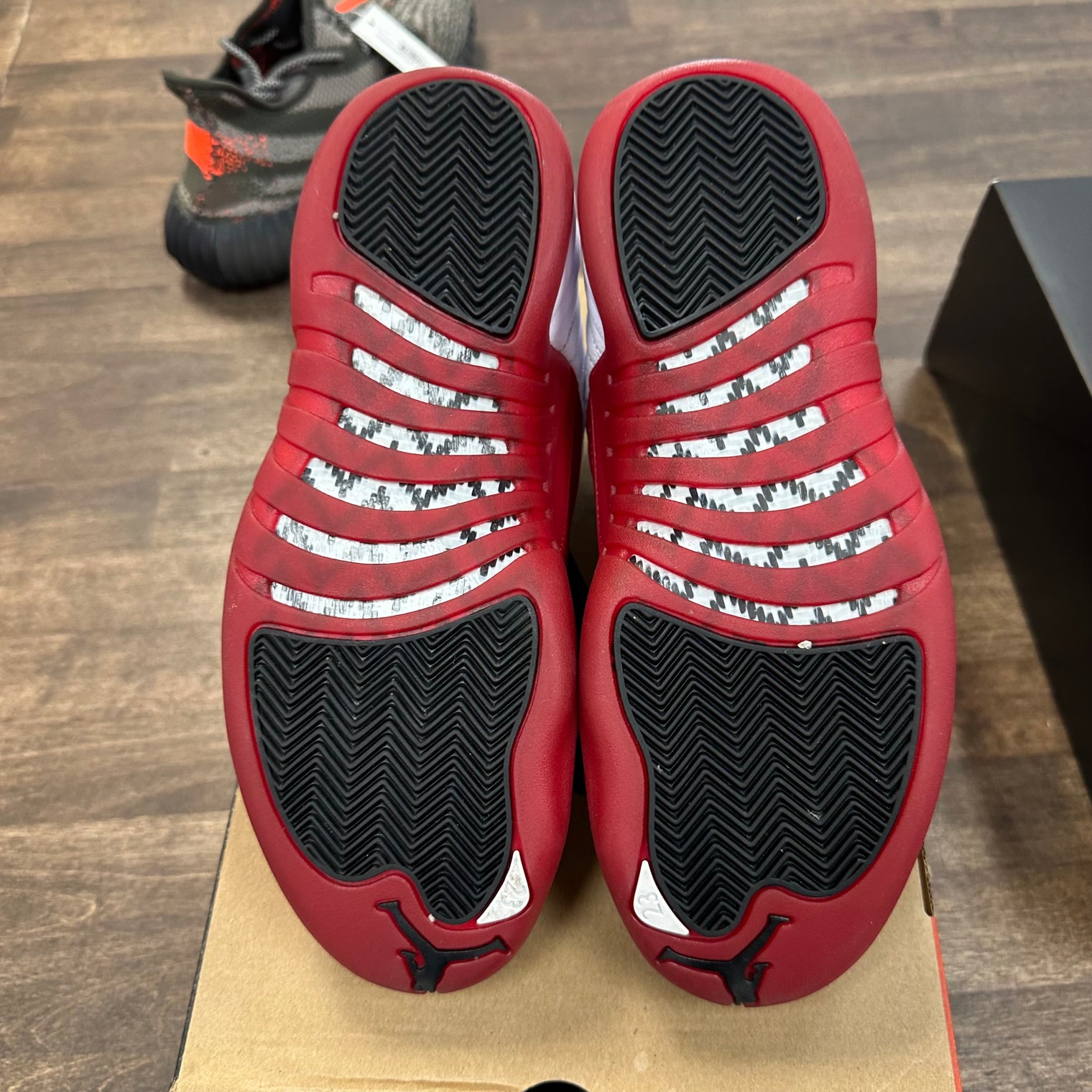 Cherry Jordan 12 (USED)