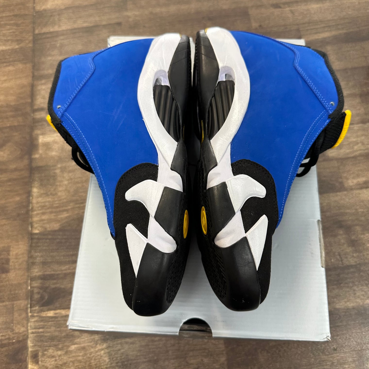 Laney Jordan 14 (Lightly Worn)