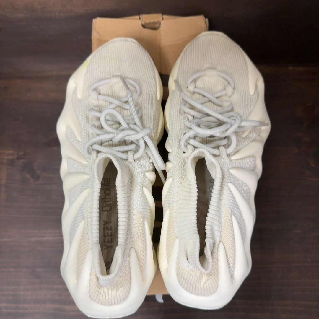 adidas Yeezy 450 Cloud White Size 10 (Pre-Owned) - Image 4