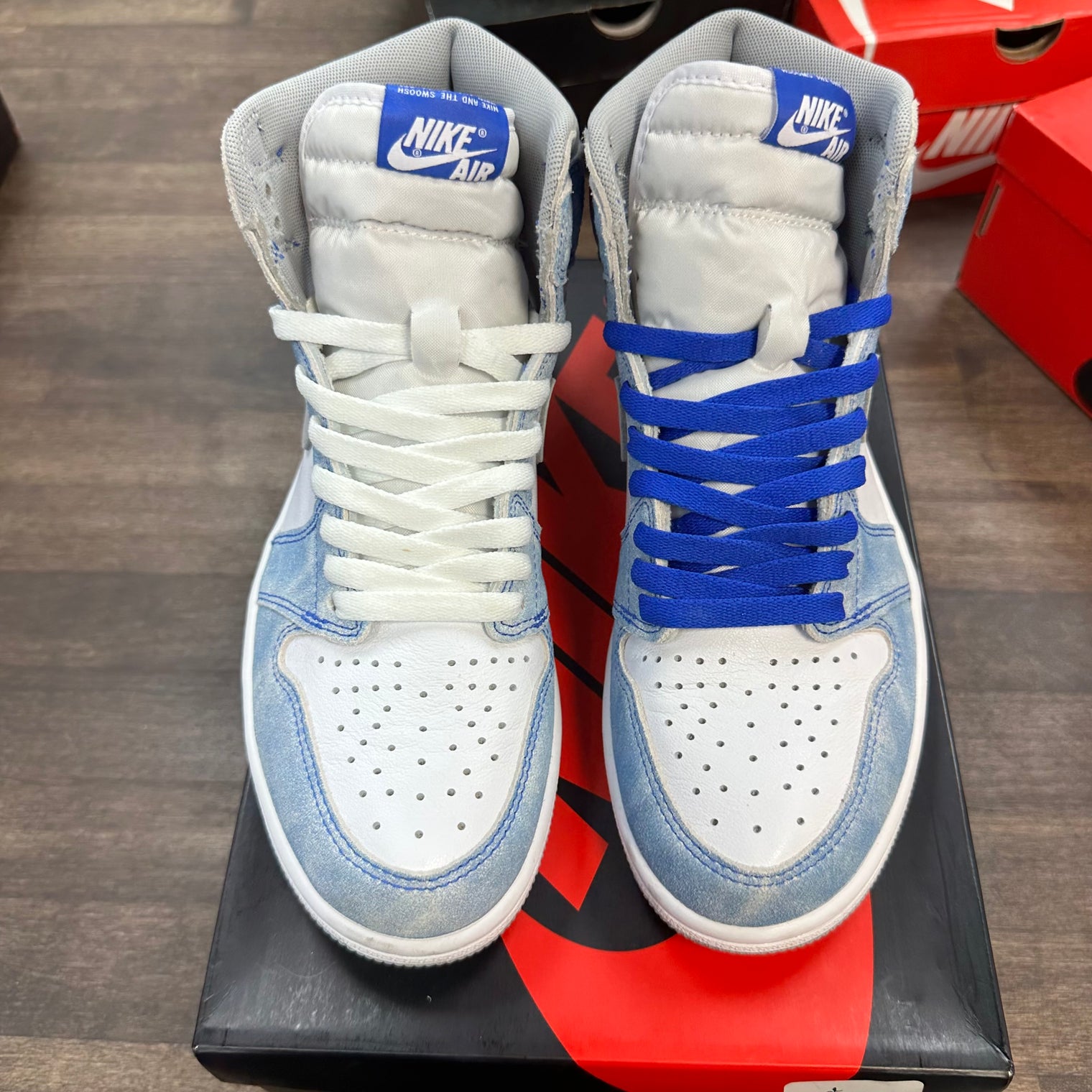 Hyper Royal Jordan 1 High (USED)