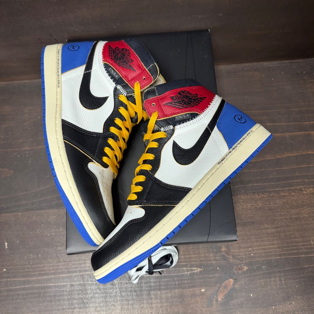 Jordan 1 Retro High OG SP Fragment x Union LA Varsity Red Sport Royal Size 11.5 (Pre-Owned) - tag