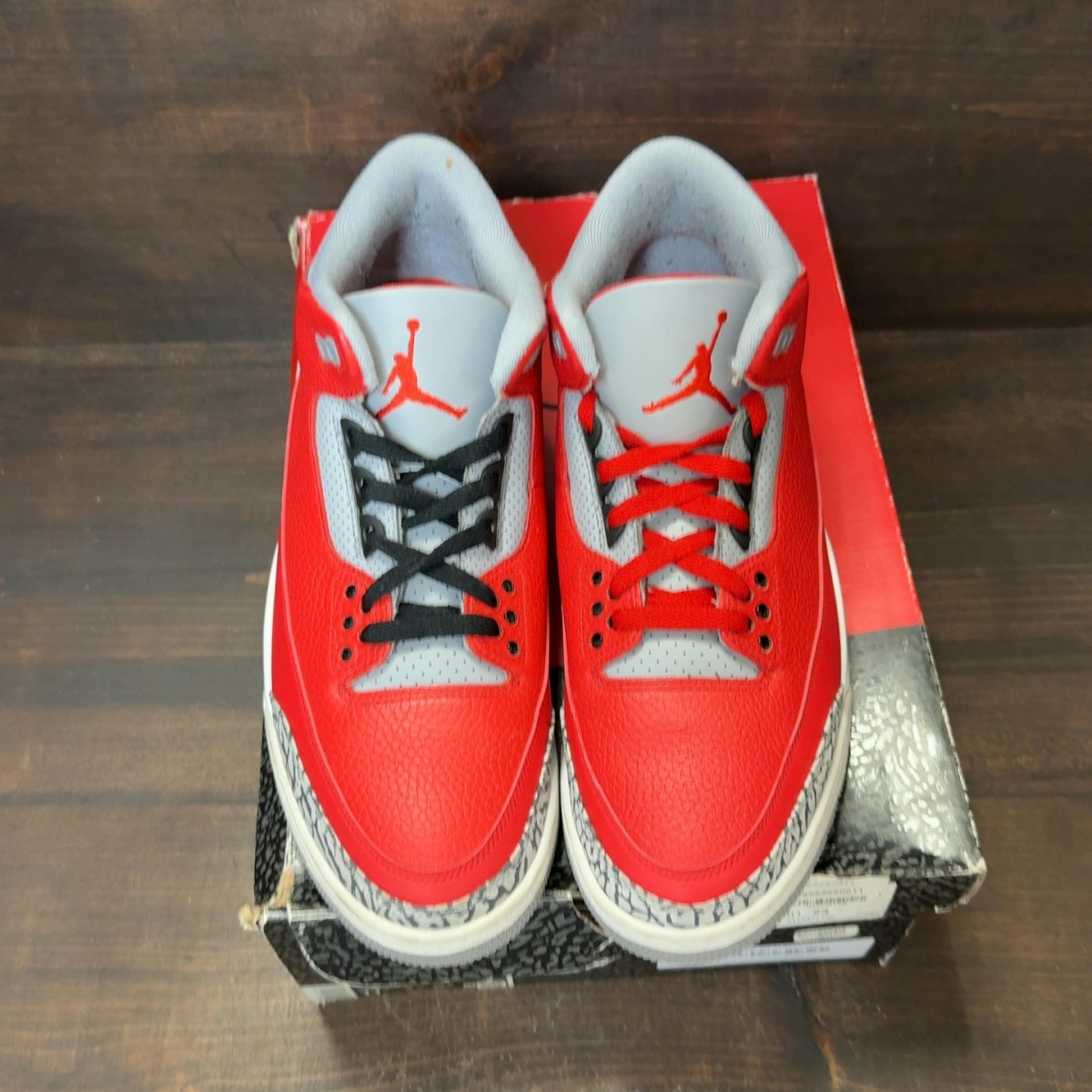Jordan 3 Retro SE Unite Size 11 (Pre-Owned) - Image 3