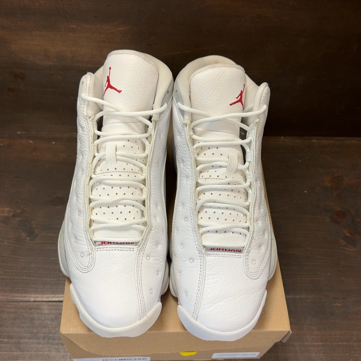 Jordan 13 Retro Wolf Grey Size 9 (Pre-Owned) - tag