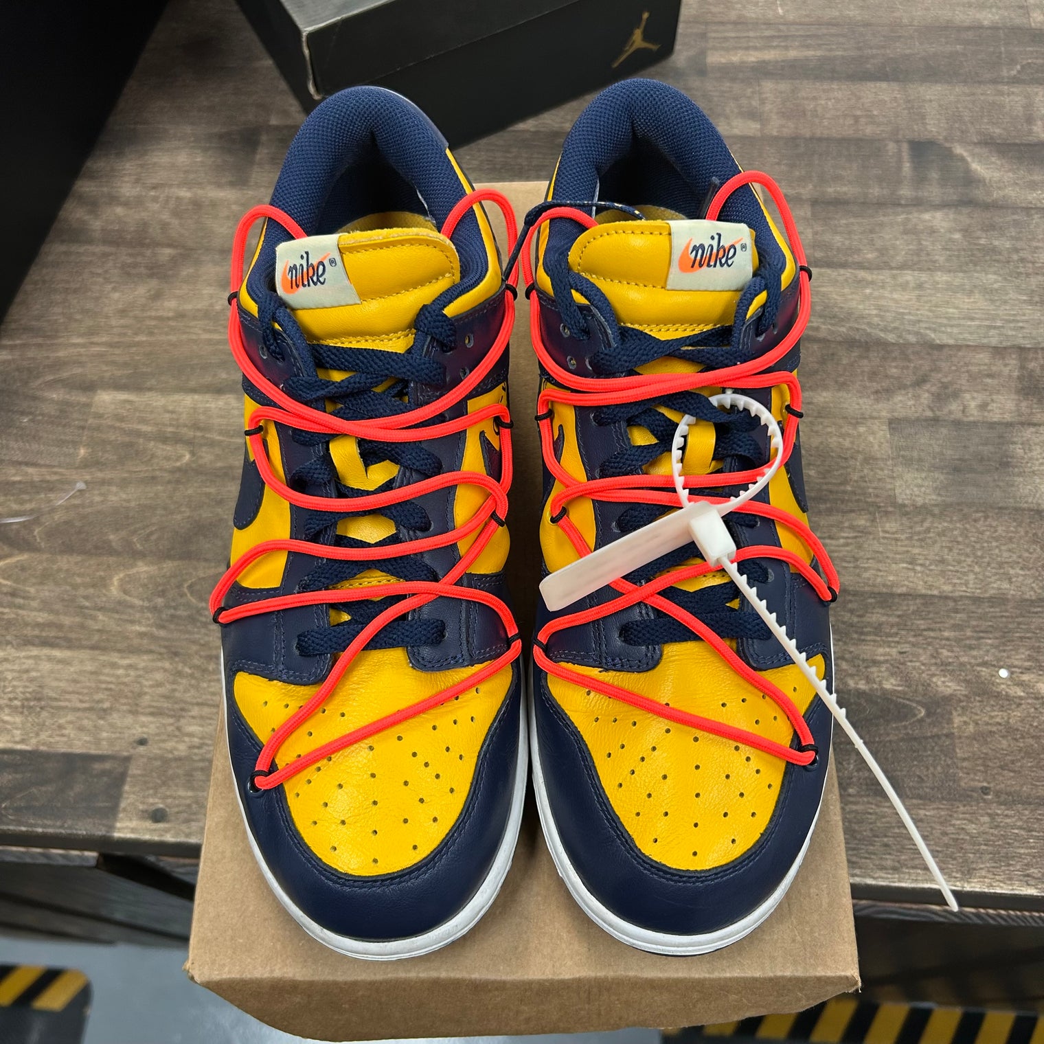 Off-White Michigan Dunk Low (USED, No Box)