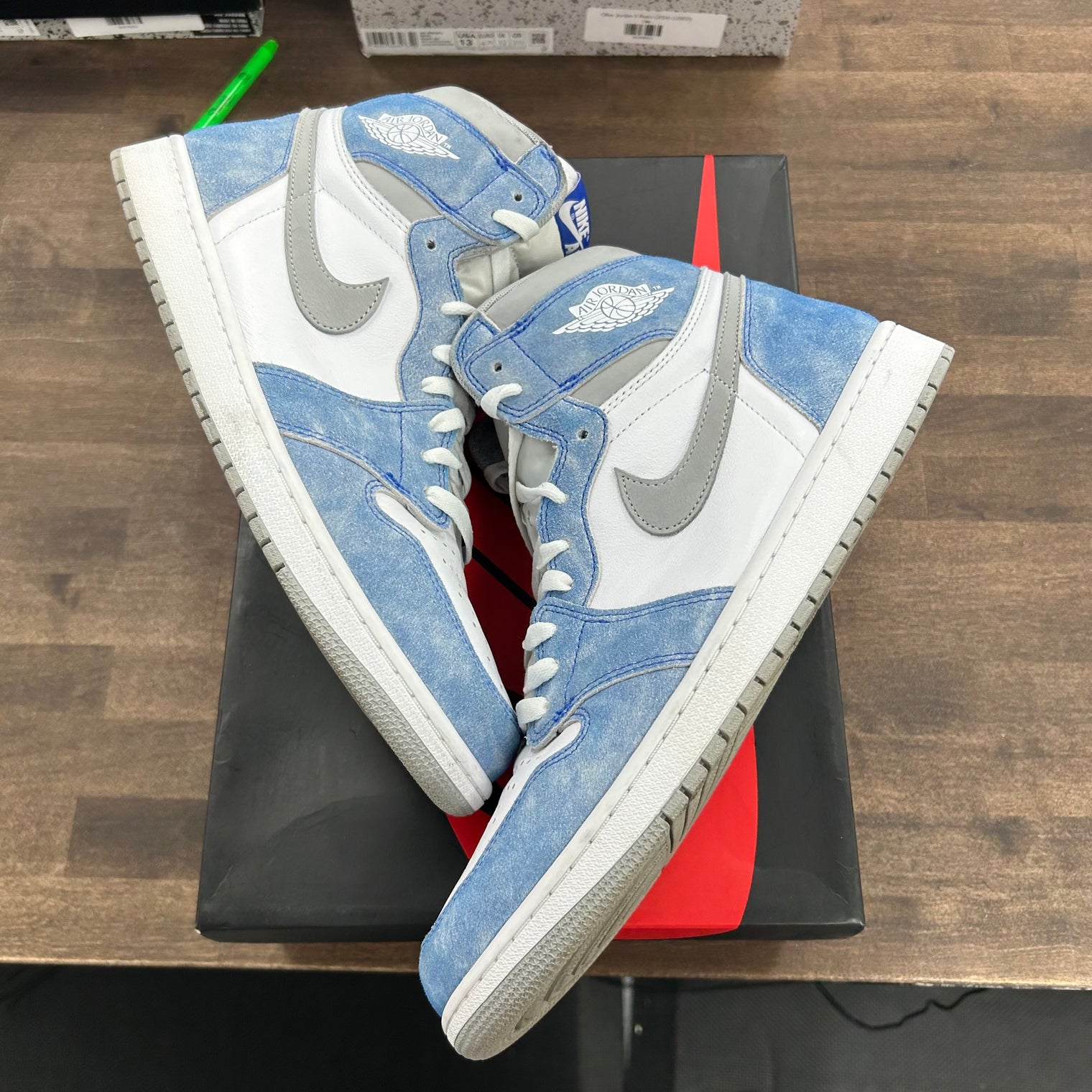 Hyper Royal Smoke Grey Jordan 1 High (USED)