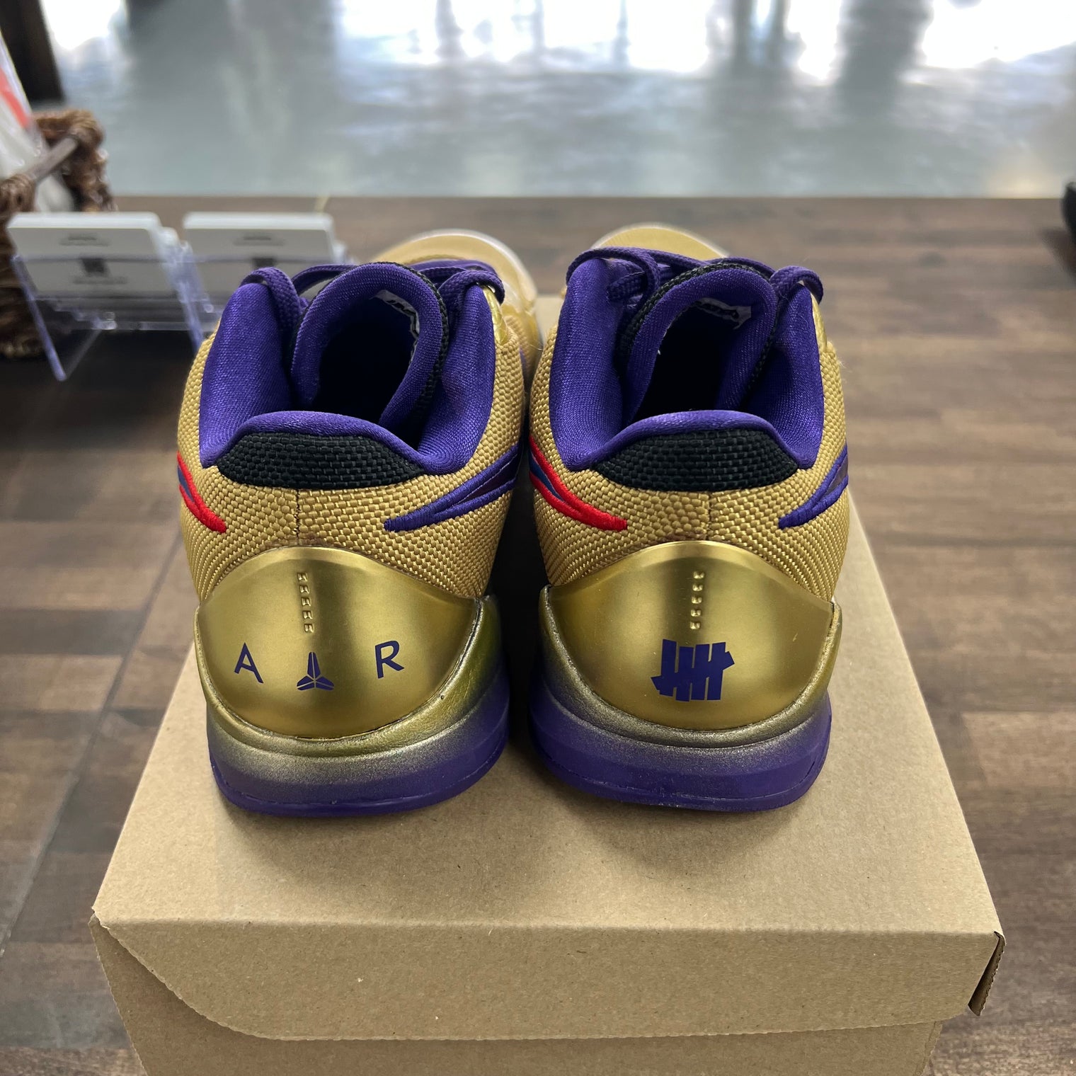 Undefeated Hall Of Fame Kobe 5 (USED, No Box)