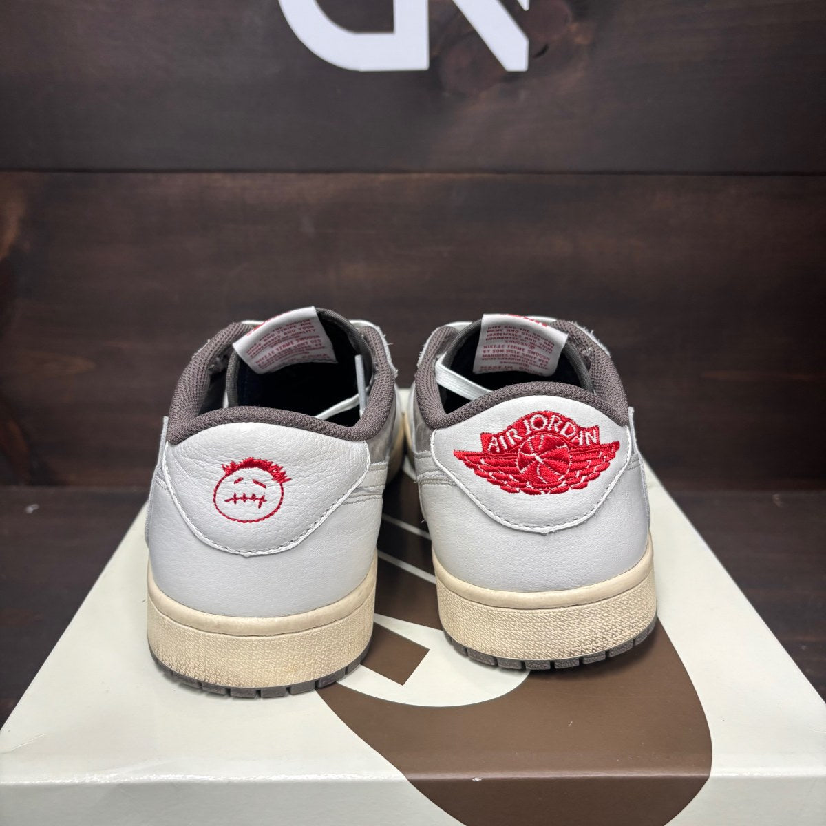 Jordan 1 Retro Low OG SP Travis Scott Reverse Mocha - Image 5