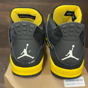 Jordan 4 Retro Thunder (2023) Size 12 (Pre-Owned) - aux