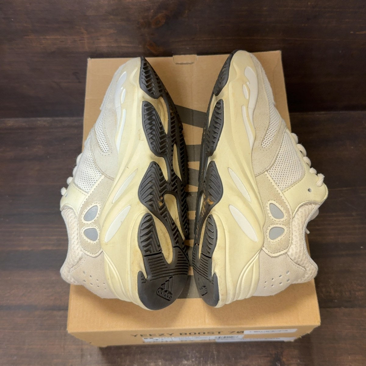 adidas Yeezy Boost 700 Analog - Image 6