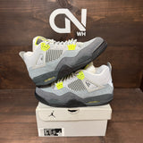 Jordan 4 Retro SE 95 Neon - Image 1
