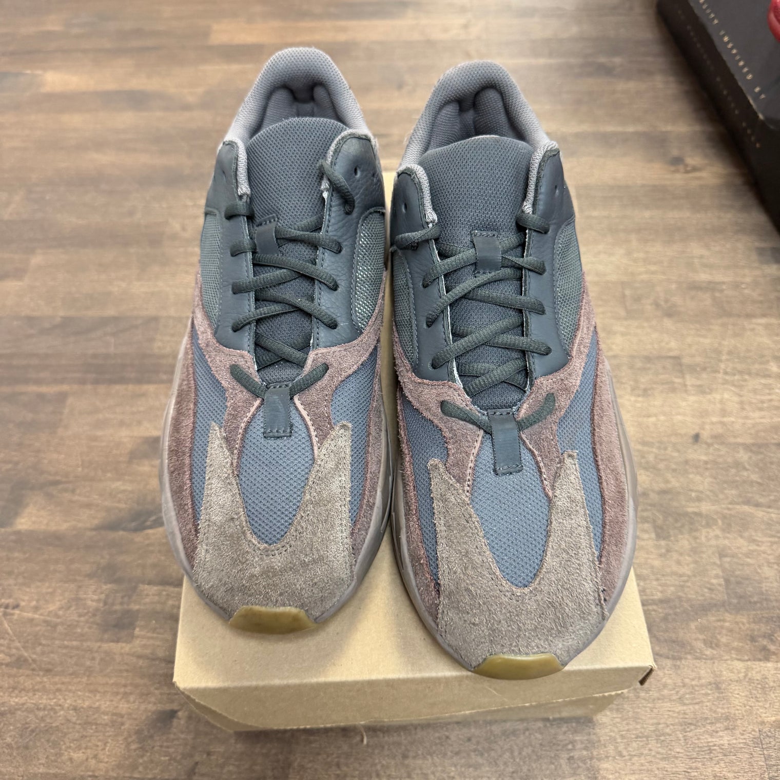 Mauve Yeezy 700 V1 (USED, No Box)