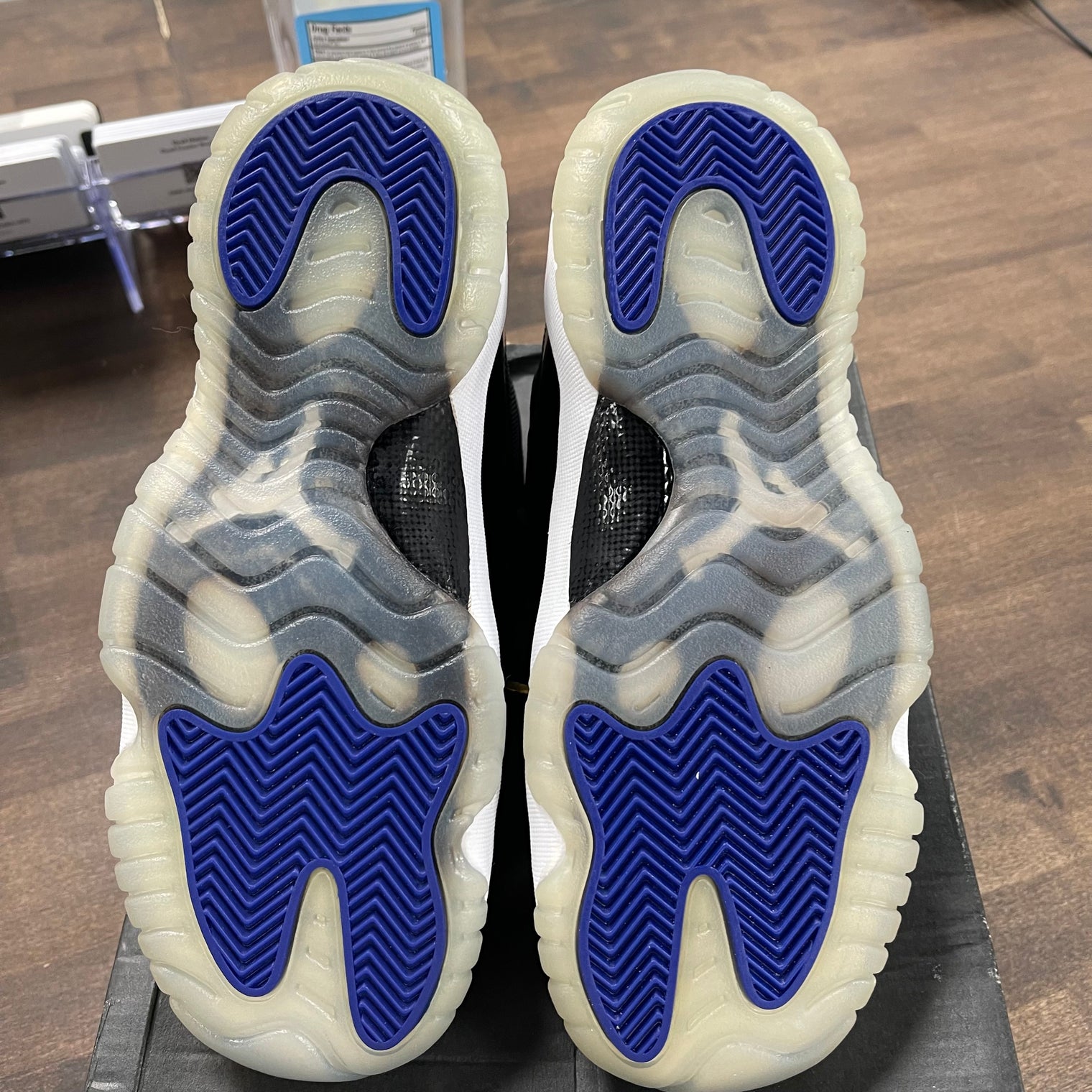 (GS) Space Jam Jordan 11 (NEW;Defect)