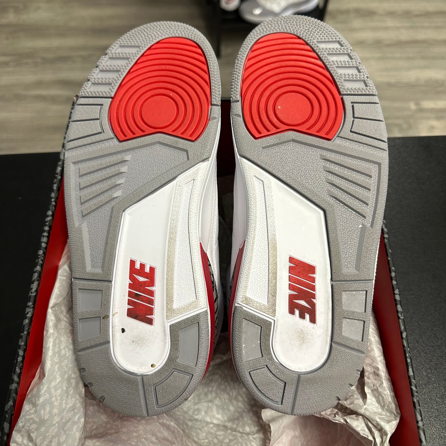Fire Red Jordan 3 Retro (USED)